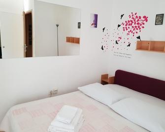 Guest House Roki & Diva - Zadar - Bedroom