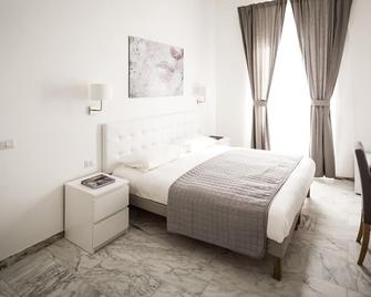 Vinci House - Rome - Bedroom