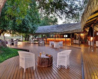 Chundu Island - Victoria Falls - Patio