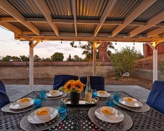 Santee Home Away From Home-Next to parks & trails - Santee - Patio