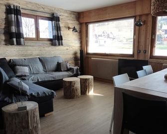 The Refuge de l'Eterlou in the center of the village, 100m from the slopes! - Crest-Voland - Ресторан