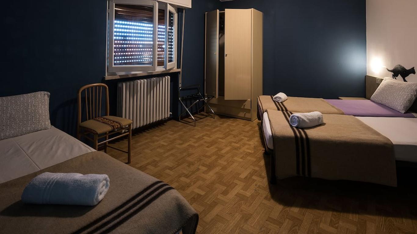 Colors hostel