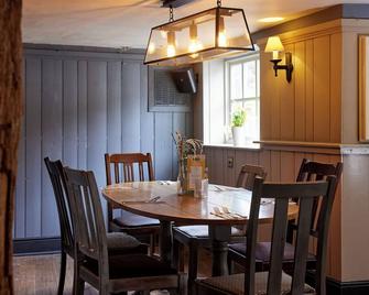 Cross Roads Hotel by Greene King Inns - Northampton - Dining room