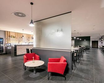 Wine Wellness Hotel Amande - Hustopeče - Lobby