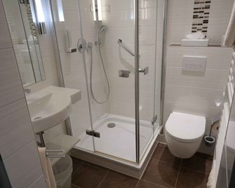 G. Hotel Müller - Lichtenfels - Baño