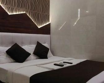 Hotel Palace Reisdency - Mumbai - Bedroom