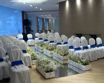 San Michel Palace Hotel - Taubaté - Salão de banquetes