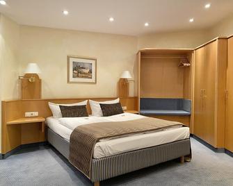 Hotel Russmann - Goldbach - Bedroom
