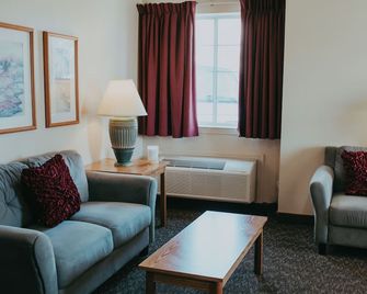Carson City Plaza Hotel - Carson City - Living room