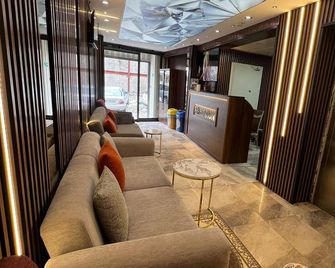 Elegrand Hotel - Van - Lounge