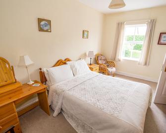 Cosy Rural Retreat Midway Between Dublin and Galway. Near Slieve Bloom Mountains - Kinnitty - Bedroom