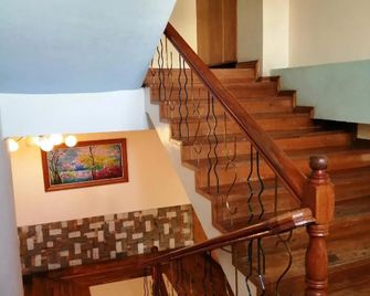 Hotel Asuncion - Лаоанг - Сходи