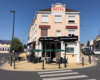 Hôtel De La Gare Périgueux - Périgueux - Edificio