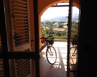 Residence a 150 metri dal mare e dalla scogliera di Pietragrande - Montauro - Montauro - Balcone