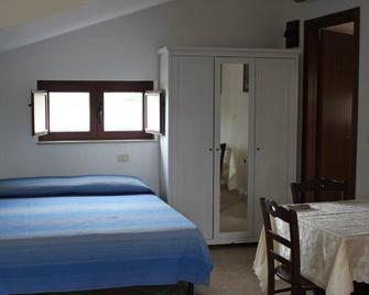 Azienda Vitivinicola Sergio Del Casale - Vasto - Habitación