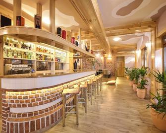 Hotel Kadoor - Karlovac - Бар