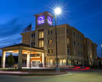 Sleep Inn and Suites Austin-Northeast - Austin - Building