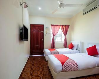 D' Anjung Inn - Tangkak