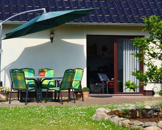 Holiday apartment with barbecue terrace - Bergen auf Rügen - Binnenhof