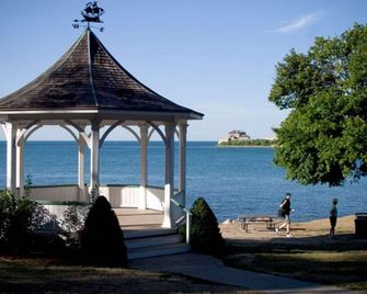 Merlot Room in Old Town - Niagara-on-the-Lake