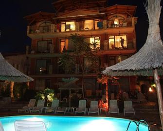 Family hotel Tropicana - Ravda - Pool