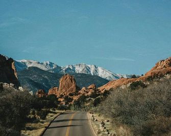 The Outrider Hotel - Manitou Springs