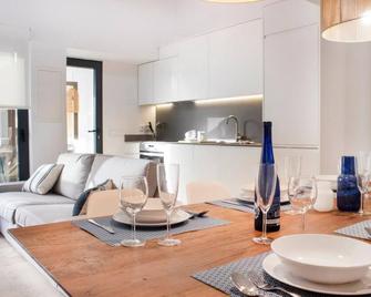 Yourhouse Iris House - Colònia de Sant Pere - Essbereich
