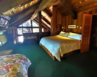 Beam's End - Where The Navarro River Meets The Pacific Ocean - Albion - Habitación