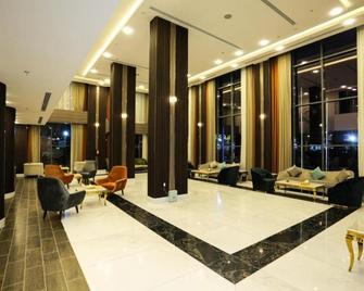 Tulip Plaza Hotel - Hafar Albatin - Lobby