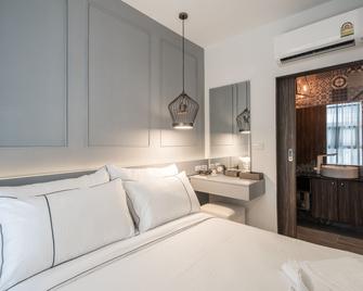Palmyrah Surin Beach Residence - Choeng Thale - Bedroom