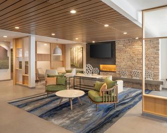 Fairfield Inn & Suites by Marriott Fresno North/Shaw Avenue - Fresno - Lounge