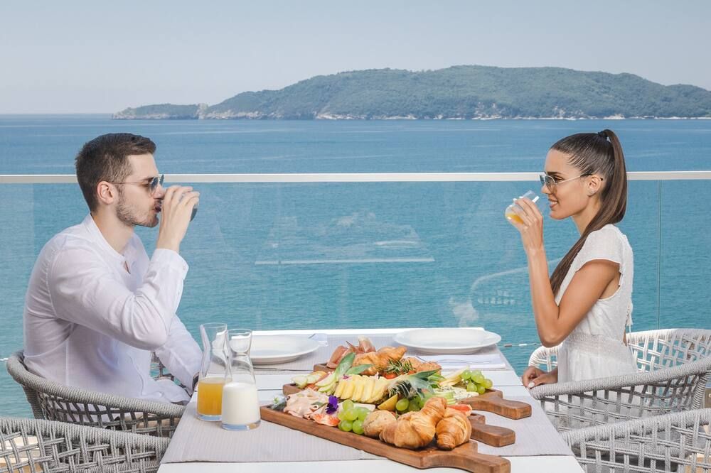 Boutique Hotel Shell thumbnail 3