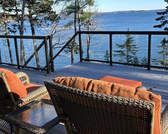 Sea Cliff on Frenchman's Bay - Bar Harbor - Balcony