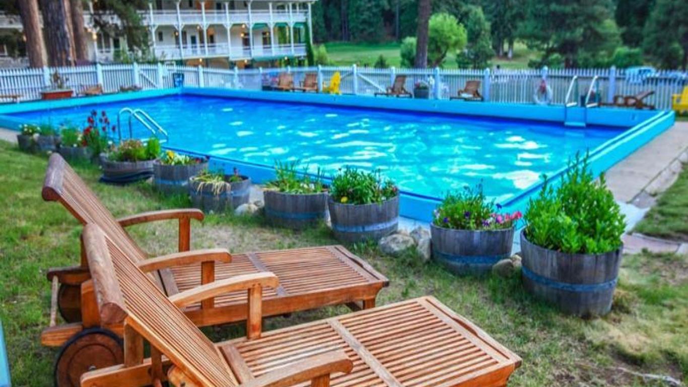 Wawona Hotel