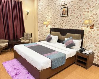 Hotel Diplomat Residency - Bareilly - Bareilly - Bedroom