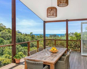 El Nido - Newport - Balcony