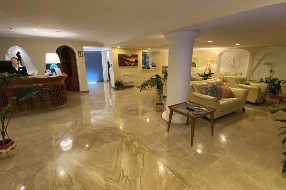 بوجينفيل لاكشري بوتيك هوتل - اناكابري - ردهة