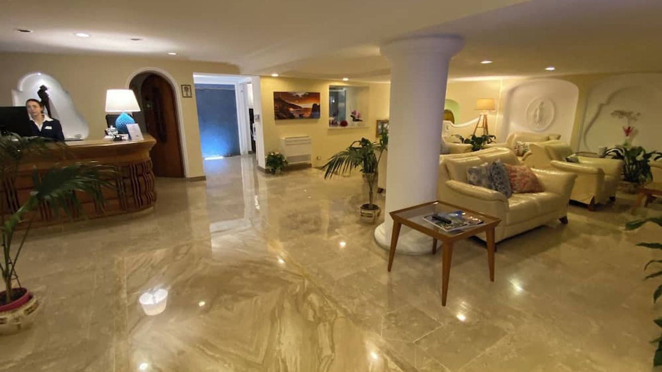 Bougainville Luxury Boutique Hotel