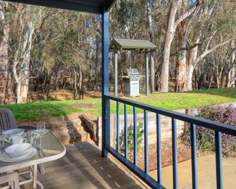 Deniliquin Riverside Caravan Park - Deniliquin - Balcón