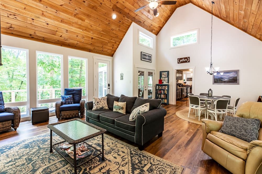 Lake Front Home on beautiful Norris Lake with Covered Dock - Rocky Top - Sala de estar