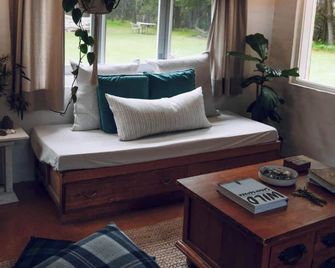 Woodlands by the Sea - Port Campbell - Living room