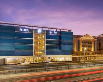 Flora Inn Hotel Dubai Airport - Dubai - Building
