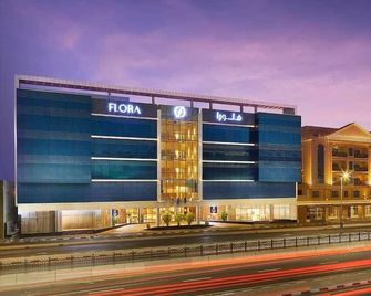 Flora Inn Hotel Dubai Airport - Dubai - Building