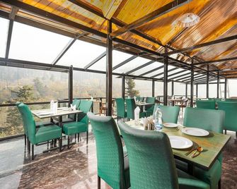 Hotel Marina Drung Waterfall By Stay Pattern - Gulmarg - Restaurant