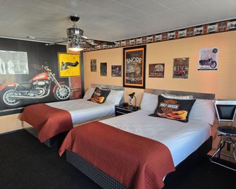 Galaxy of Harley Bikers Between Bryce An - Hatch