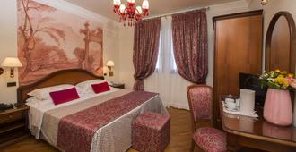 Villa Pace Park Hotel Bolognese - Preganziol - Schlafzimmer
