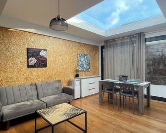 Deluxe Apartment Ribeira Brava - Ribeira Brava - Living room