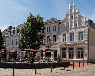 호텔 암 피슈마르크트 라인베르크 - 라인베르크 - 건물