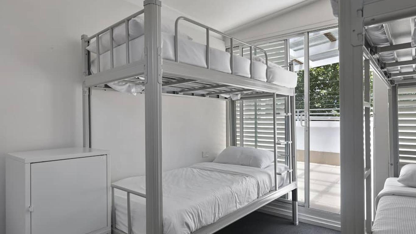 إيربان نوماد - بوتس بوينت