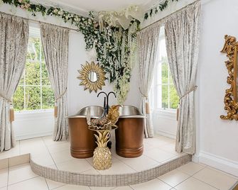Rainhill Hall Hotel - Rainhill - Room amenity